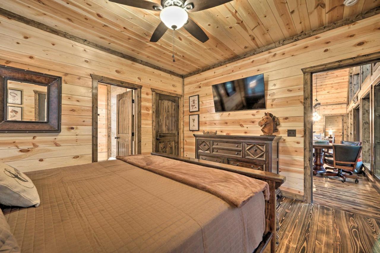 Broken Bow Cabin Deck With Hot Tub And Pool Table! 외부 사진