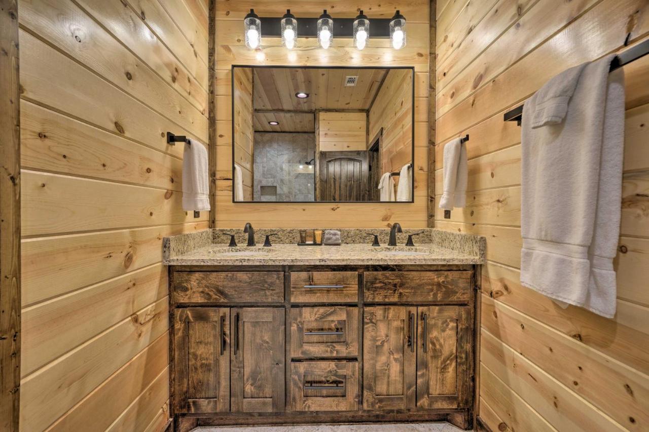 Broken Bow Cabin Deck With Hot Tub And Pool Table! 외부 사진
